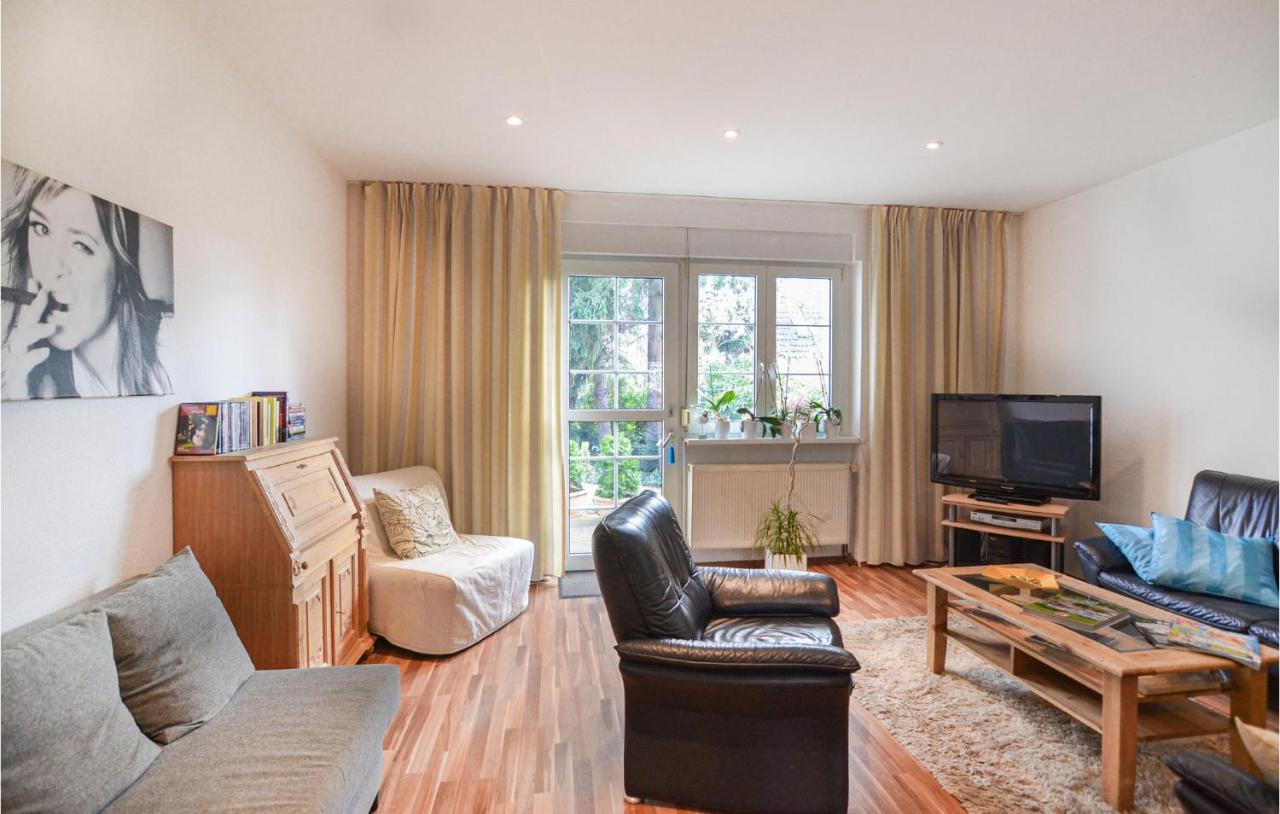 2 Bedroom Lovely Home In Berlin Extérieur photo