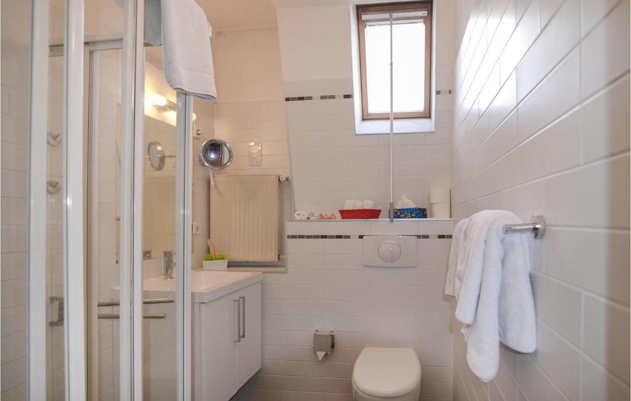 2 Bedroom Lovely Home In Berlin Extérieur photo